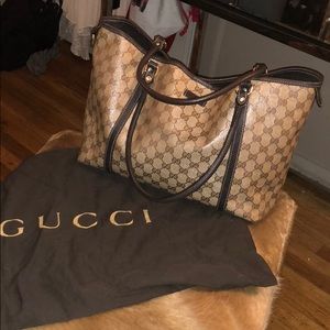 Patent Gucci Tote